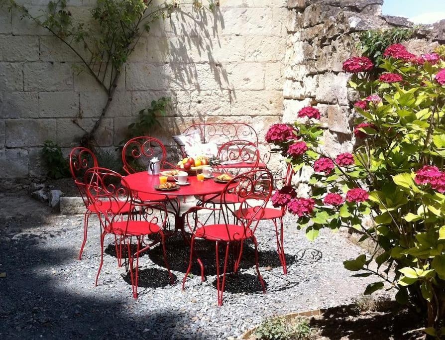 L'Escale Troglo Au Bord De La Loire Villa Souzay-Champigny Eksteriør billede