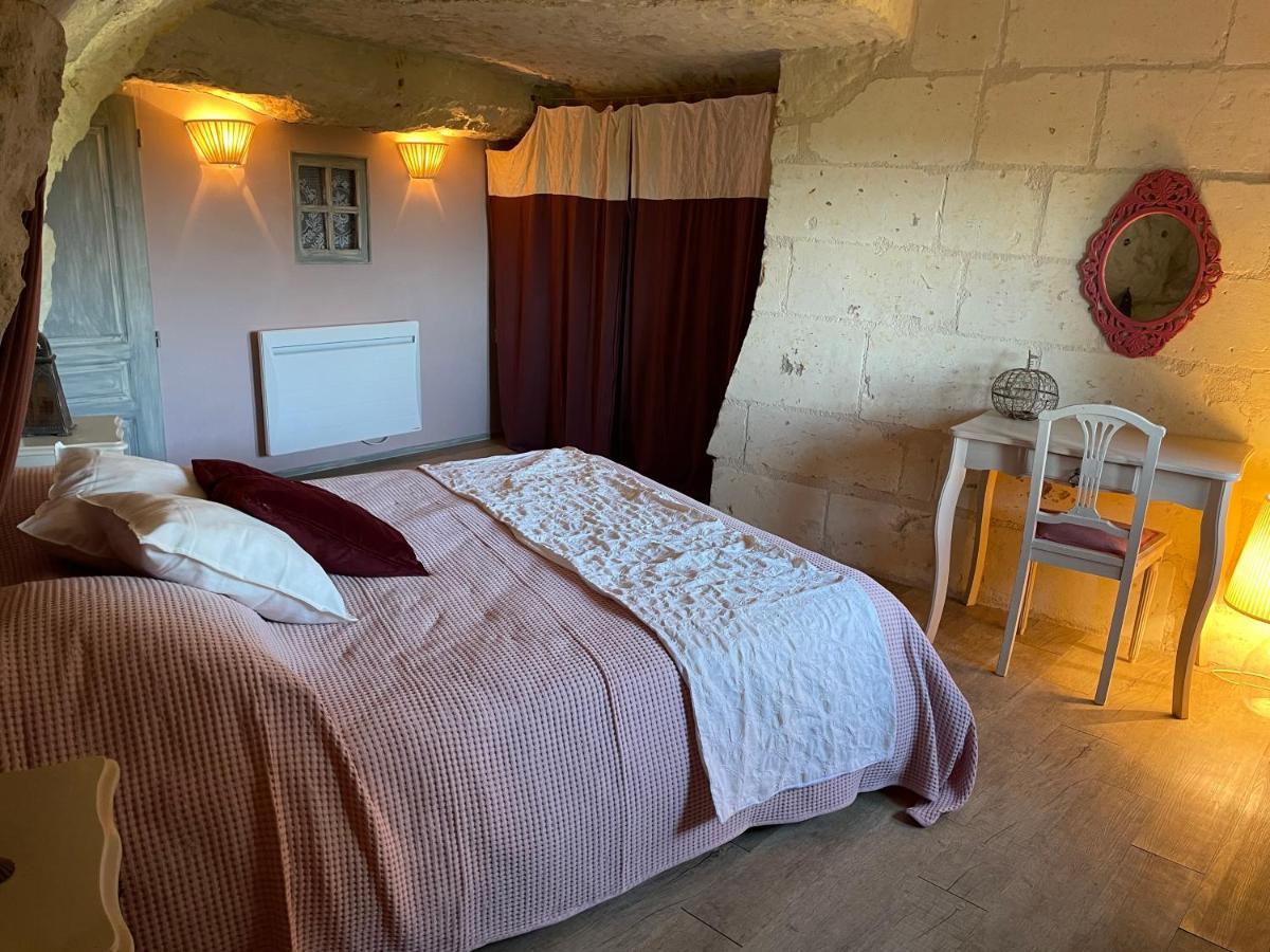 L'Escale Troglo Au Bord De La Loire Villa Souzay-Champigny Eksteriør billede