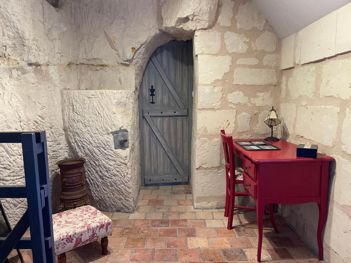 L'Escale Troglo Au Bord De La Loire Villa Souzay-Champigny Eksteriør billede